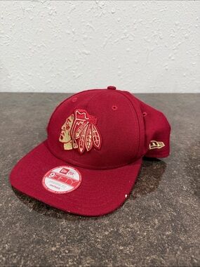 Vintage New‎ Era NHL Chicago Blackhawks Burgundy Snapback Hat